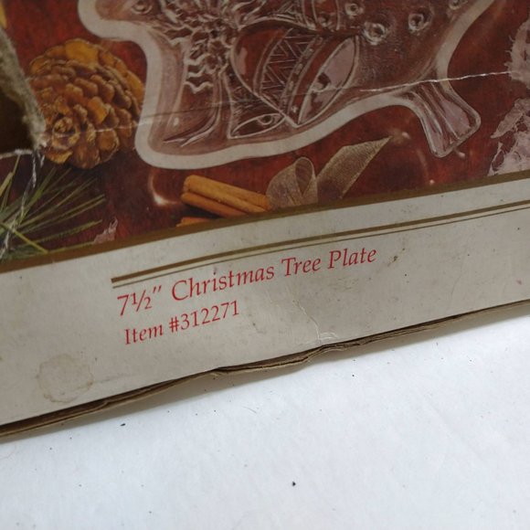 Christmas dishes, plates, tree candy dish, & tray! - Picture 4 of 8